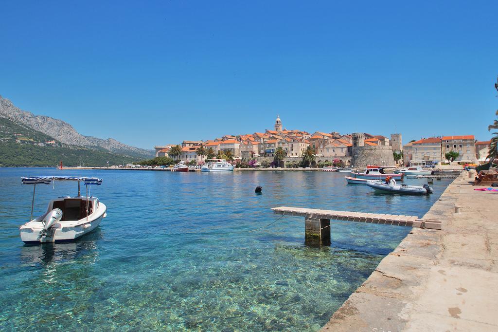 Guest House Holiday Κόρτσουλα Εξωτερικό φωτογραφία