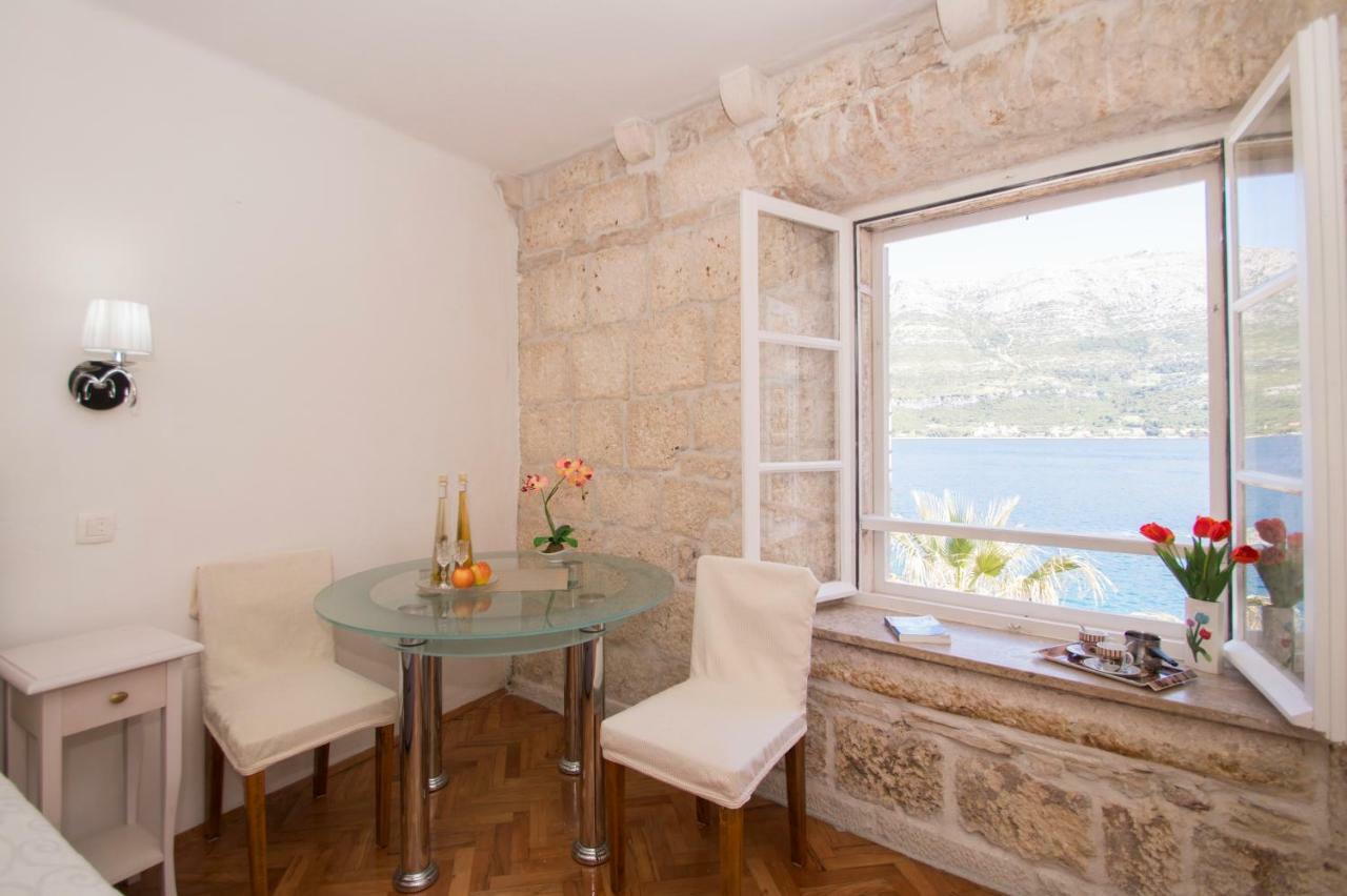 Guest House Holiday Κόρτσουλα Εξωτερικό φωτογραφία