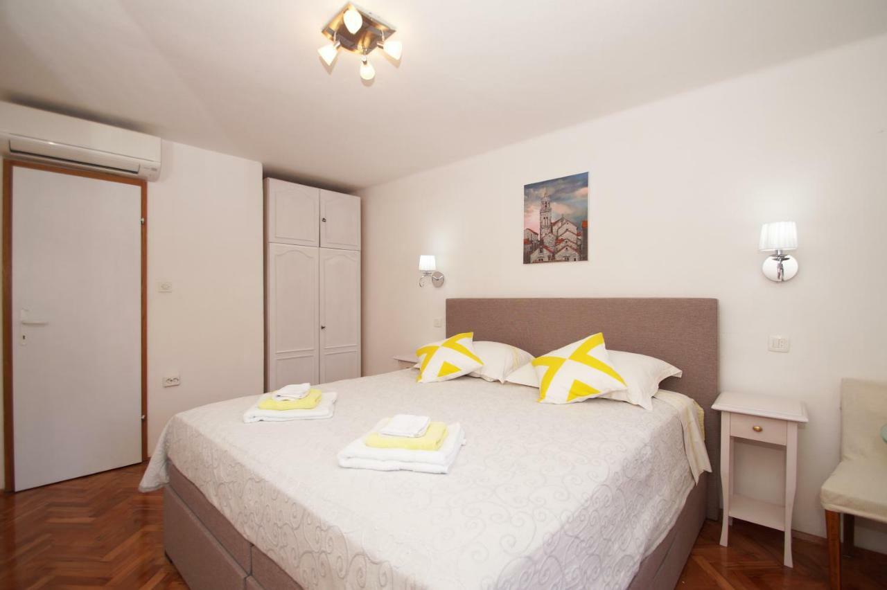 Guest House Holiday Κόρτσουλα Εξωτερικό φωτογραφία