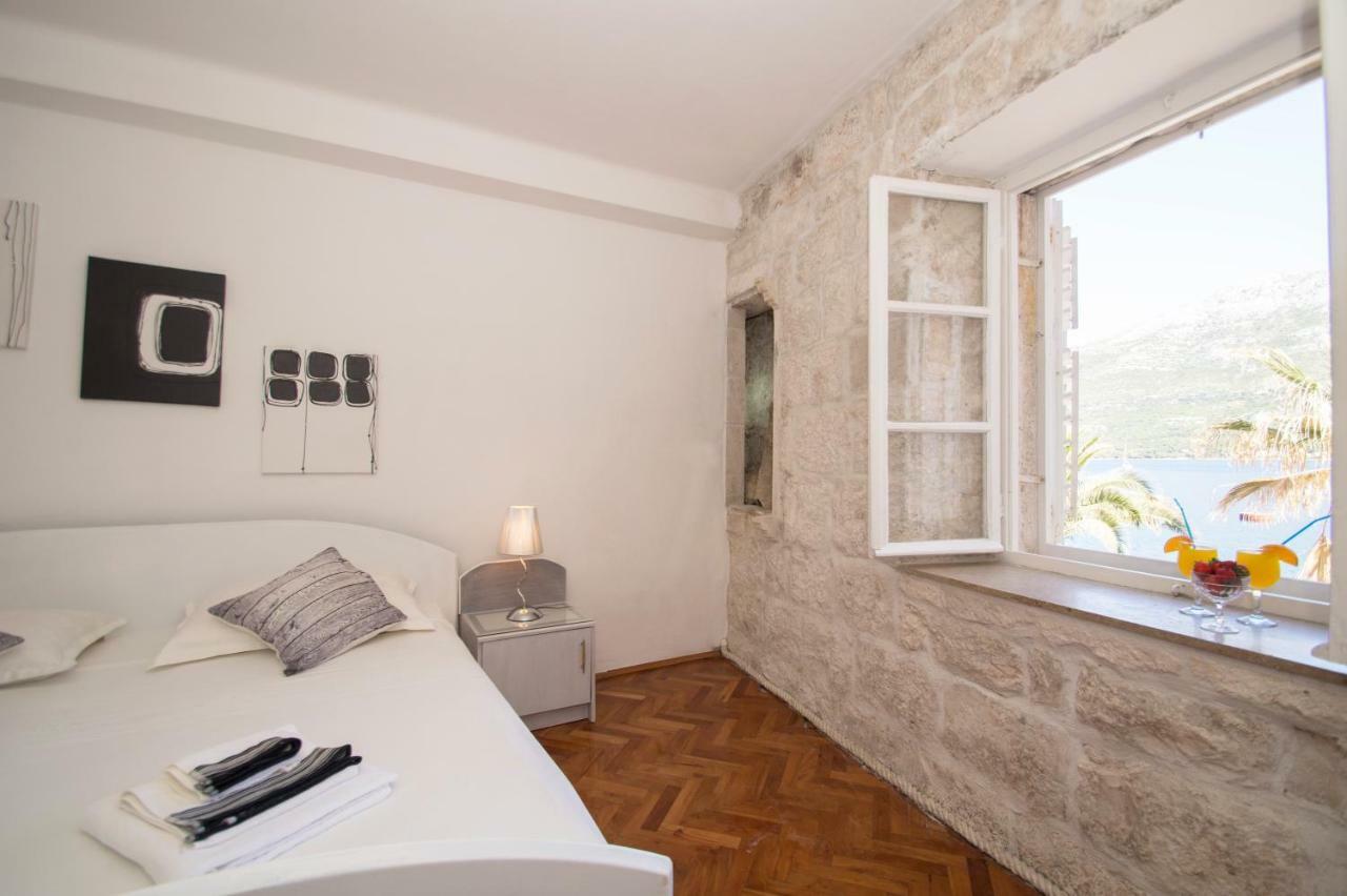 Guest House Holiday Κόρτσουλα Εξωτερικό φωτογραφία